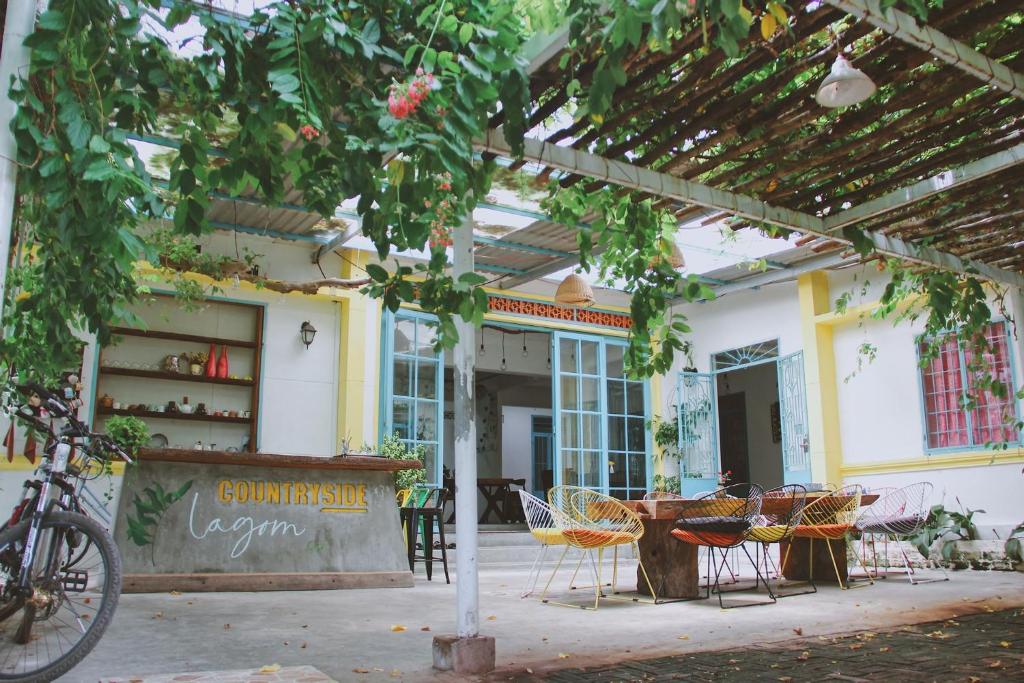 Nhà Ngoại Ô - Countryside Homestay