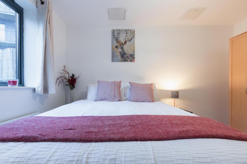 Lovely - 1 Bed Serviced Apartment