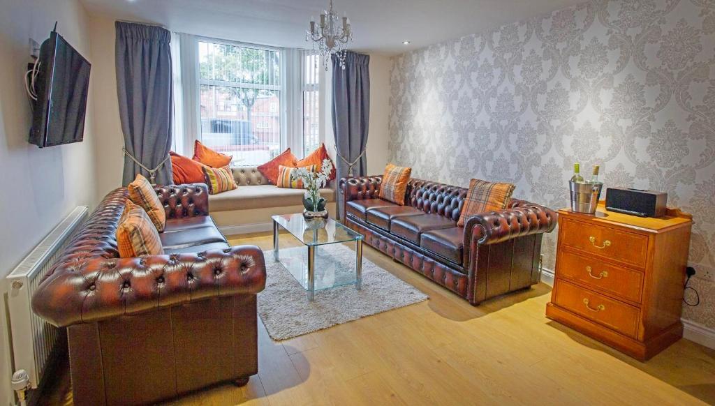 6 Bedroom Luxury House Scarborough Ideal for large groups - Sleeps 12
