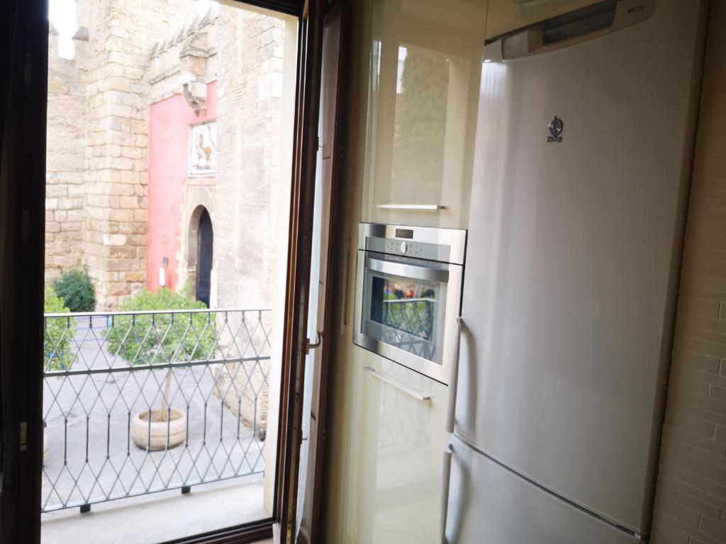 Luxury Apartment with views to Alcazar, Cathedral and Giralda. 17