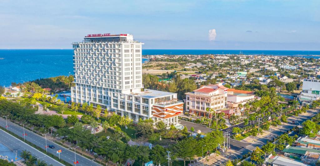 Long Thuan Hotel & Resort