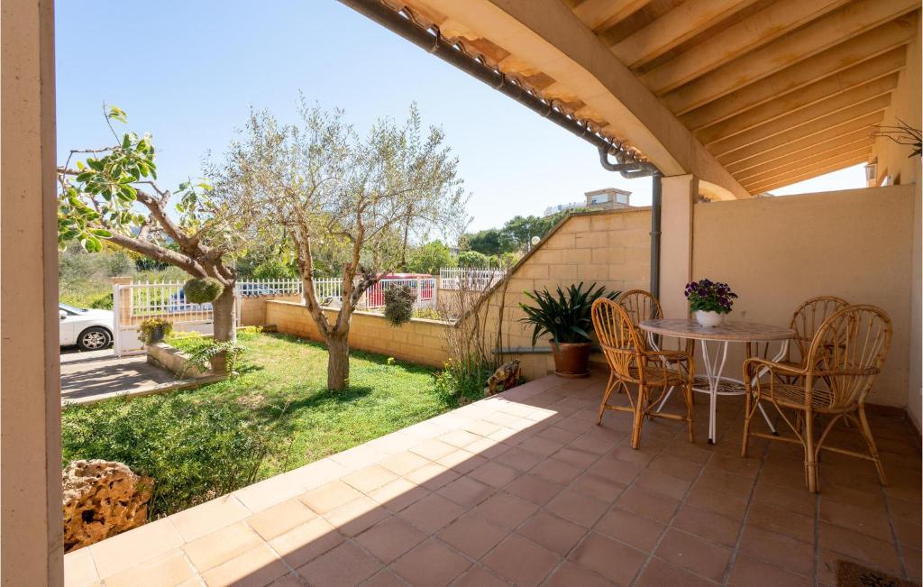 Stunning home in Port d'Alcúdia with WiFi and 4 Bedrooms 5