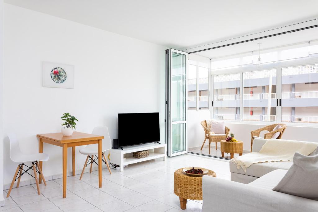 Home2Book Stunning & Comfy Apartment Bajamar 8