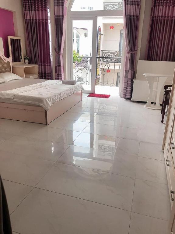 Nhật Hạ Hotel & Apartment