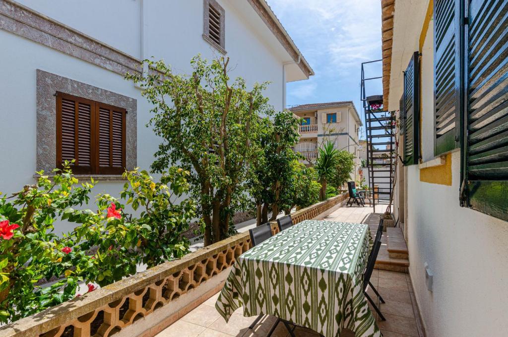 YourHouse Villa Ana, family-friendly beach house in Majorca North 24