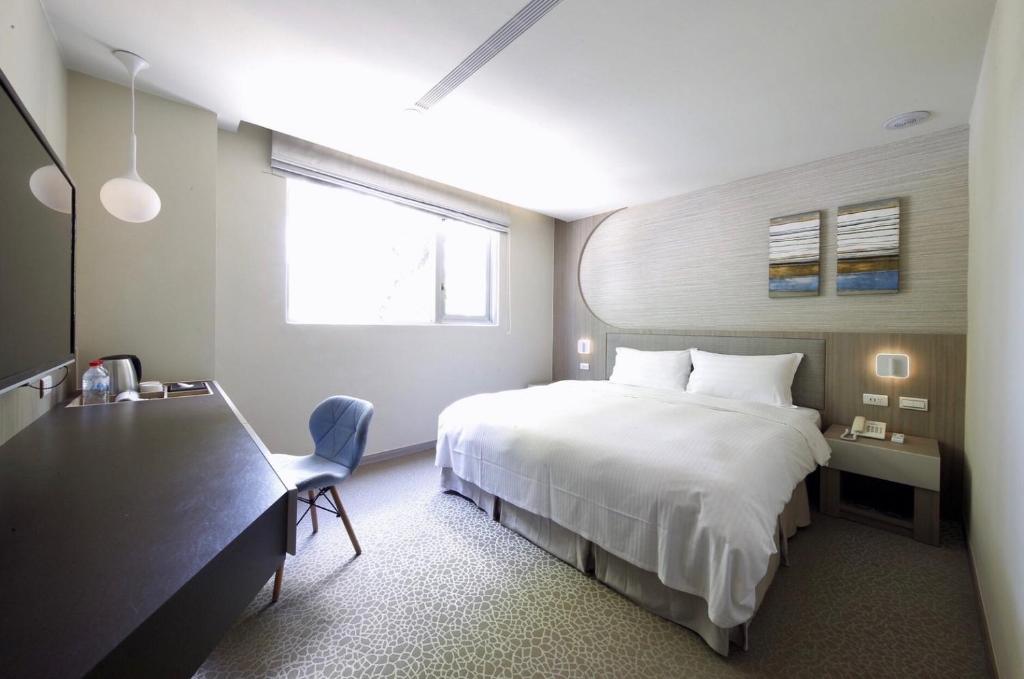街景豪華加大雙人床房－附特大型床鋪的相片（第 1 張）