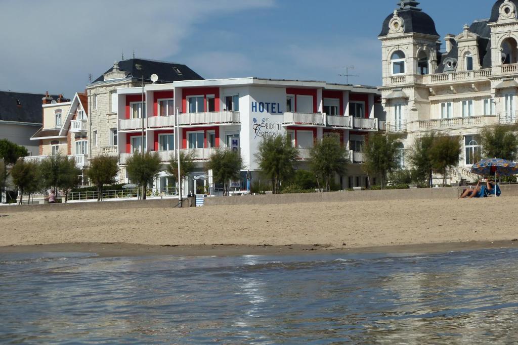 Hotel Le Trident Thyrsé