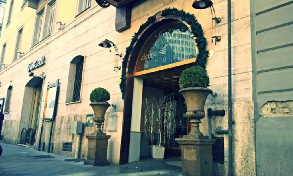 Hotel Eden, Napoli, Italia