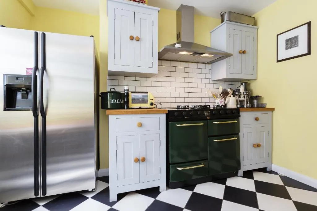 Veeve - Three Bedroom House in Hampstead Garden Suburb, Londra, Marea Britanie