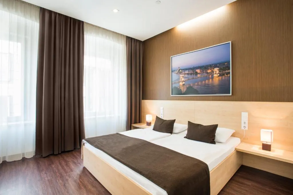 Promenade City Hotel, Budapest, Hungary