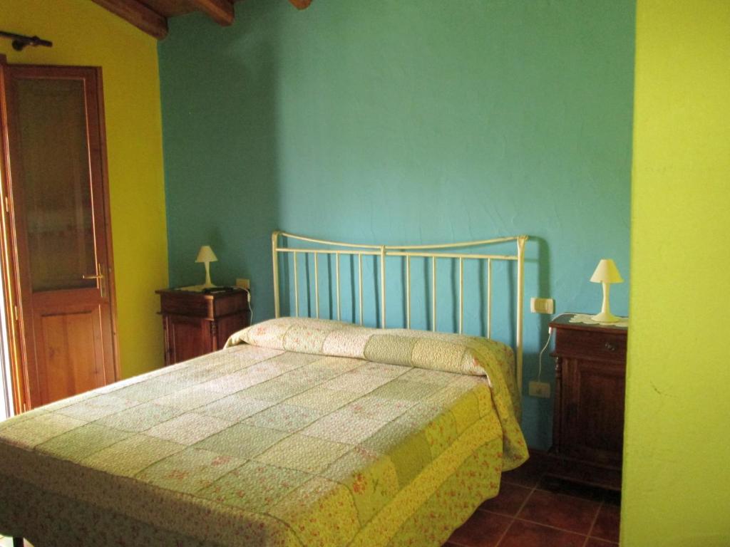 Quadruple Room with Private Bathroom