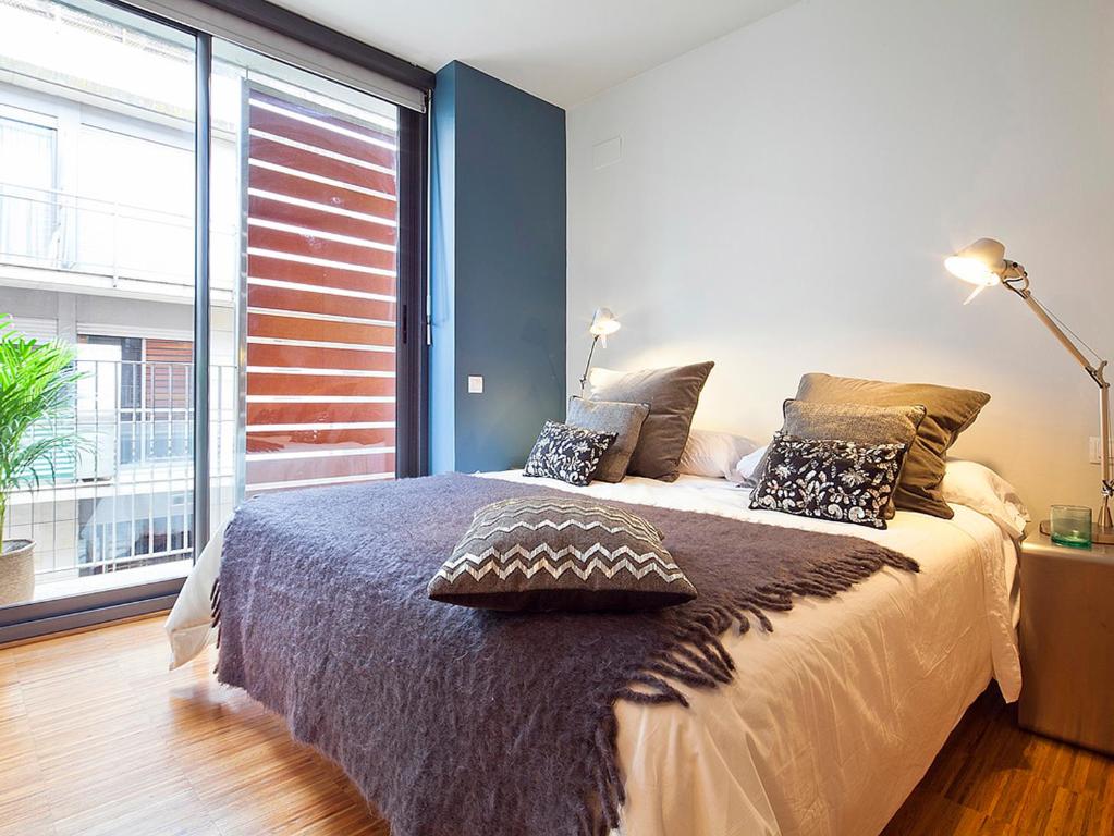 Cama o camas de una habitación en Apartment Barcelona Rentals - Penthouse with Terrace
