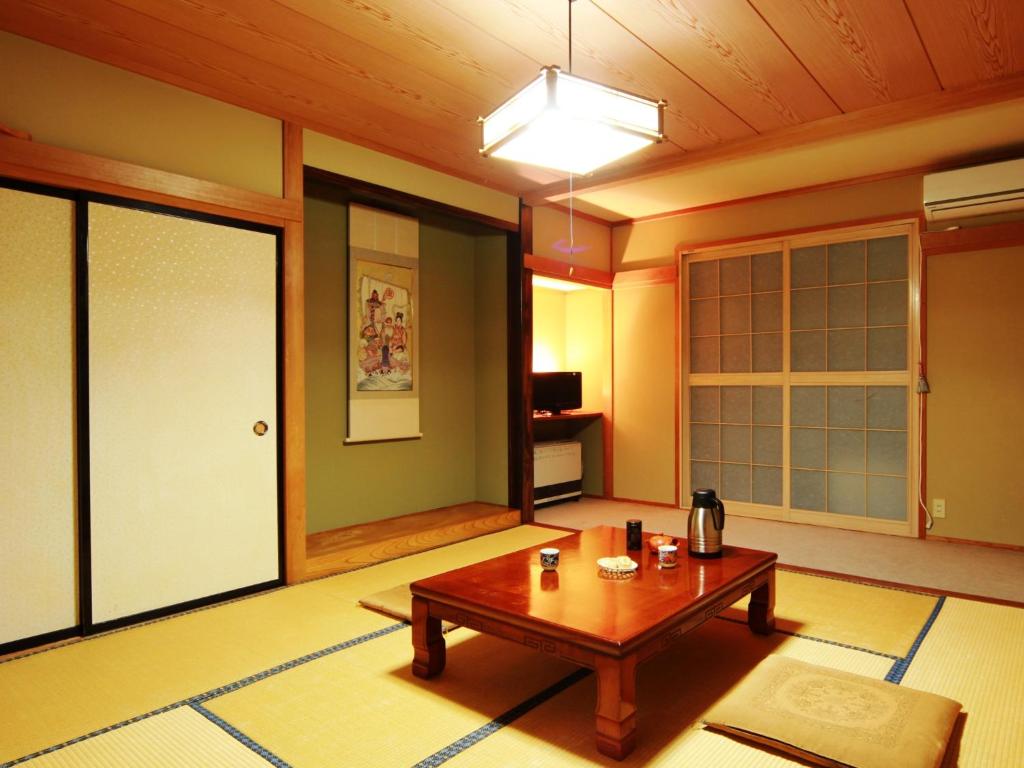 Sunrise Meiji-ya thumbnail 4