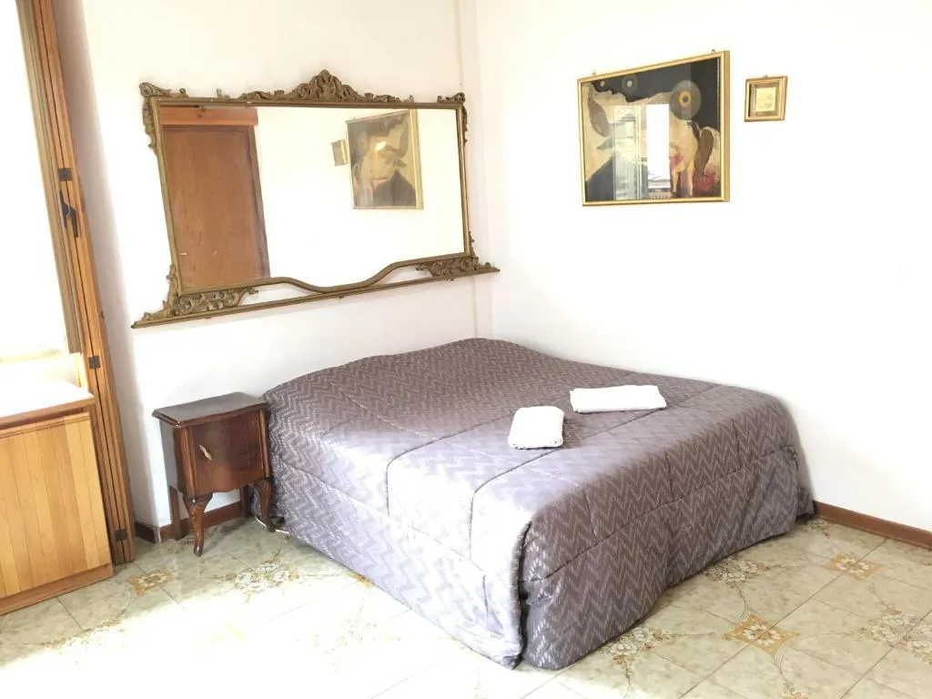 Afiya Guest House, Roma, Italia