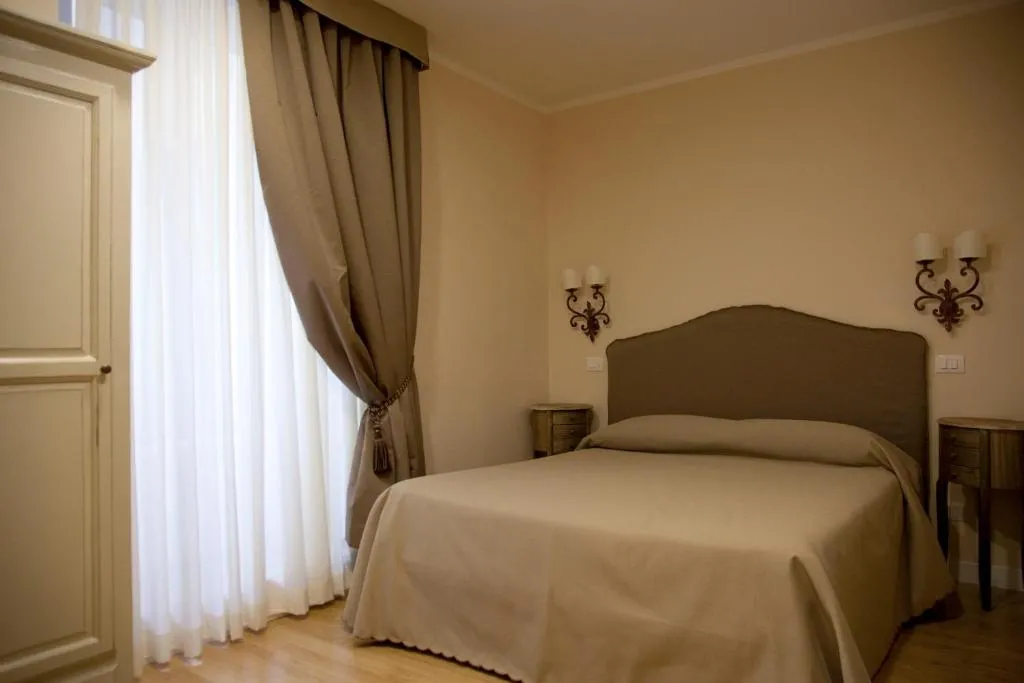 Residenza Dei Gracchi, Roma, Italia
