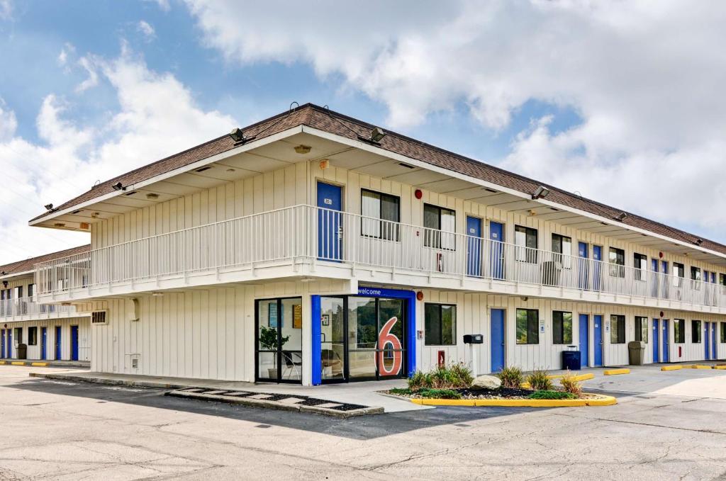 Motel 6-Pittsburgh, PA - Crafton