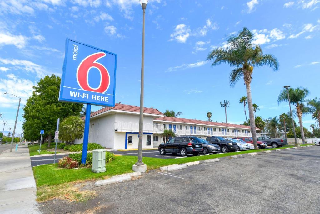Motel 6-Costa Mesa, CA