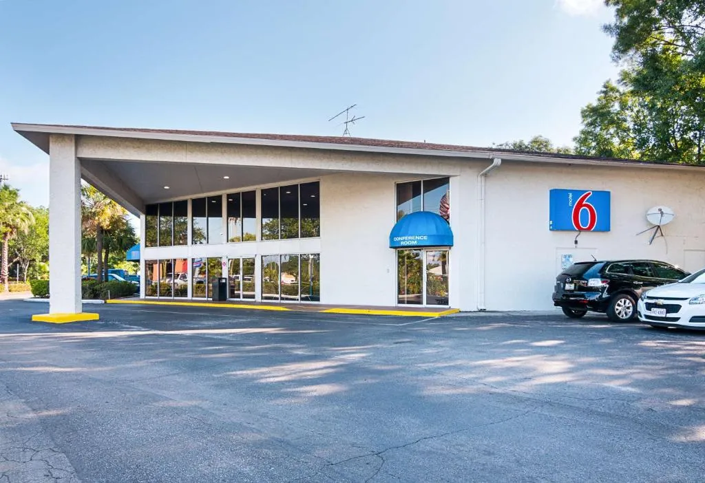 Motel 6-Tampa, FL - Fairgrounds, Tampa, Statele Unite ale Americii
