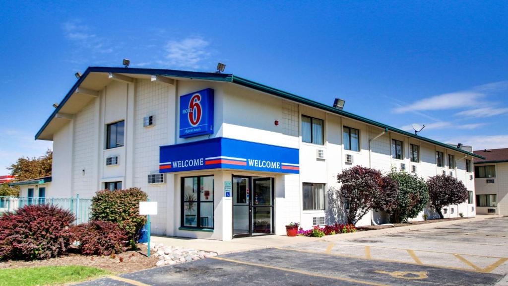 The Motel 6 Normal, IL - Khu Bloomington.
