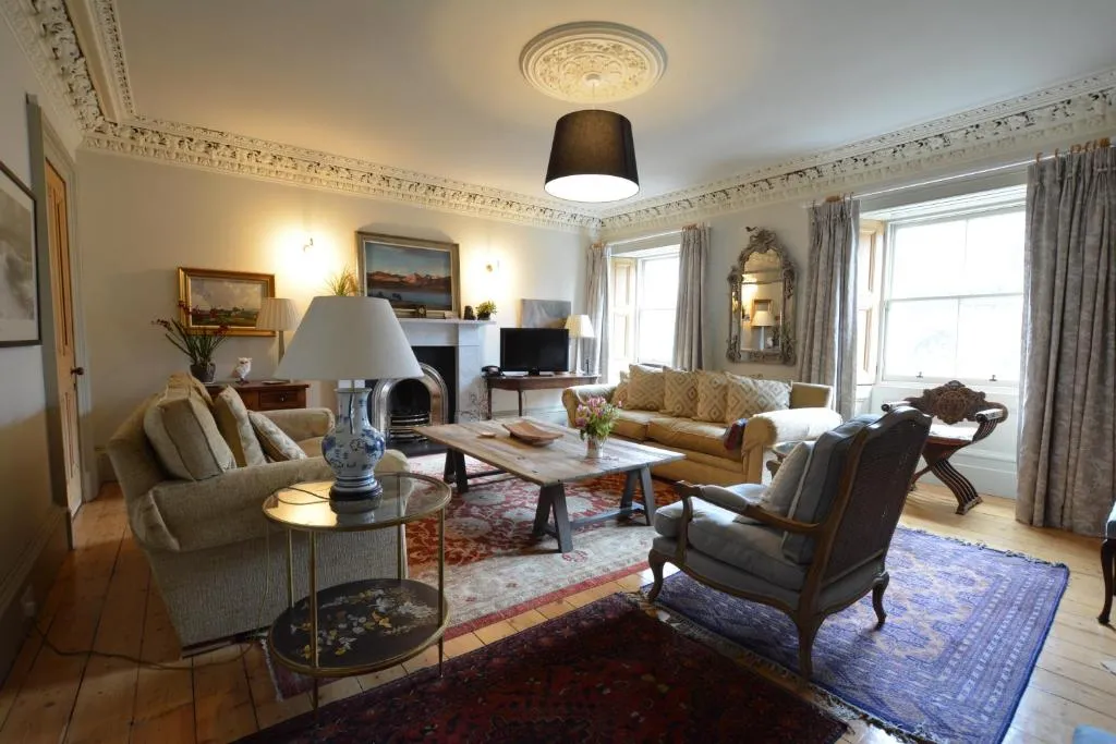 Royal Mile Elegance - Space & Luxury, Edinburgh, United Kingdom