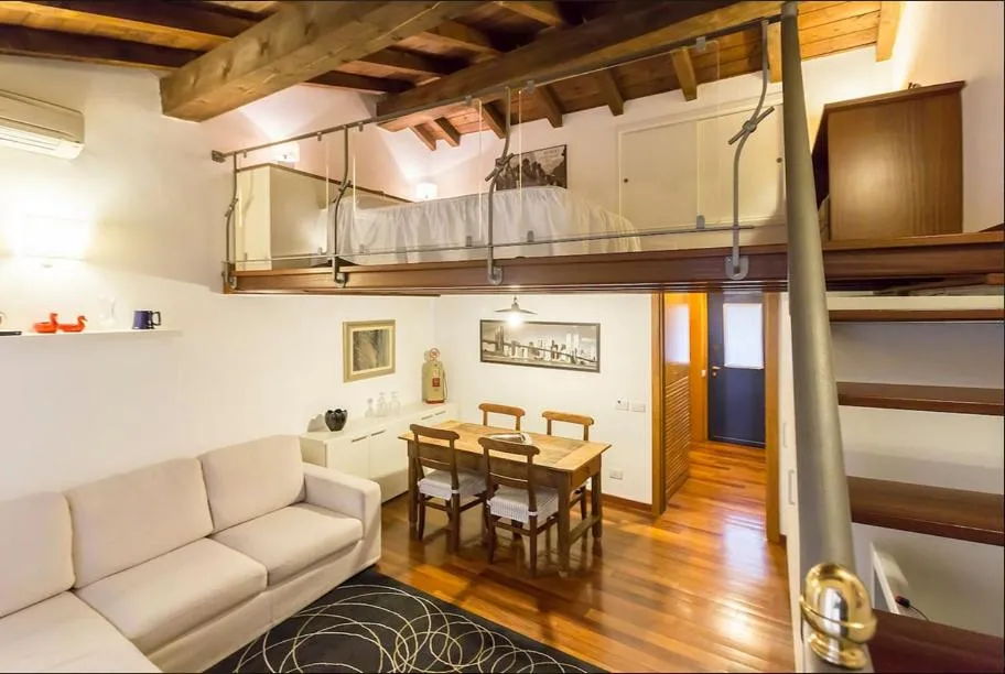 Appartamento Cairoli, Milano, Italia