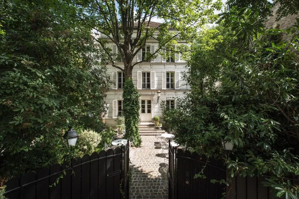 Hôtel Particulier Montmartre, Paris, France