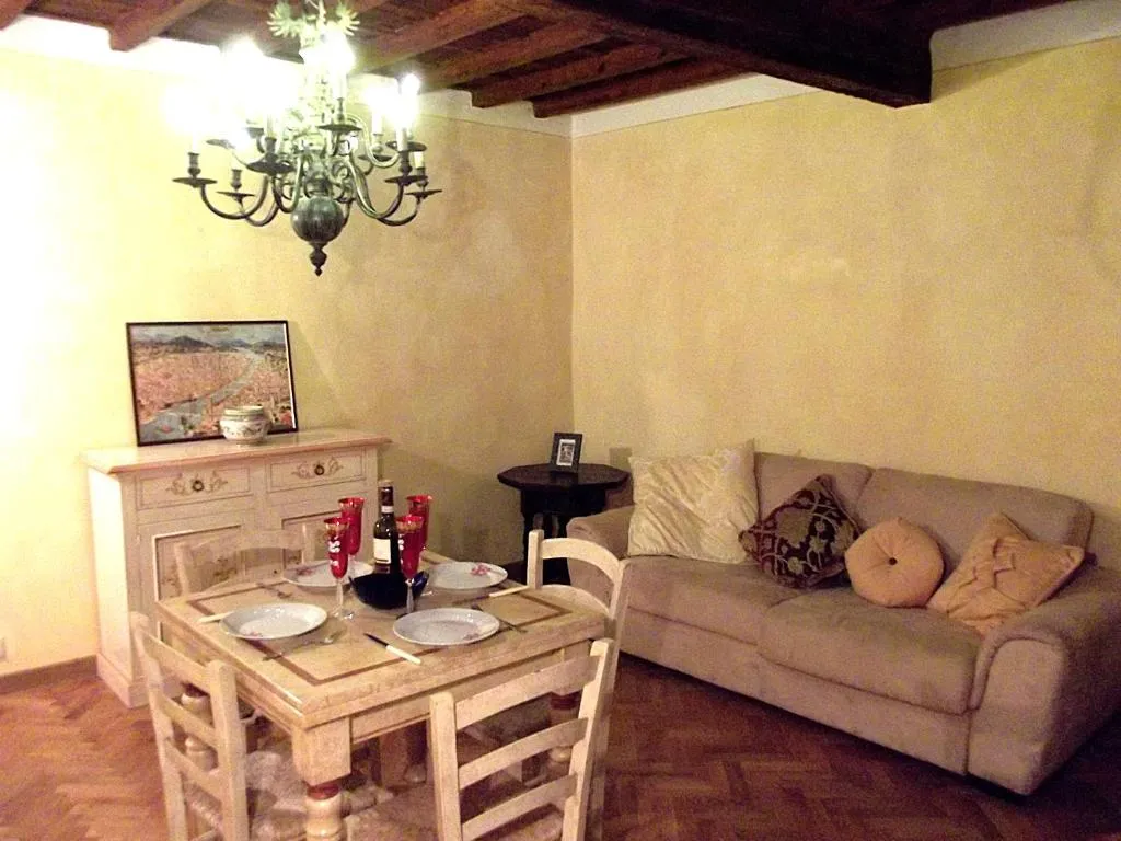 Guelfa Patio Apartment, Florența, Italia