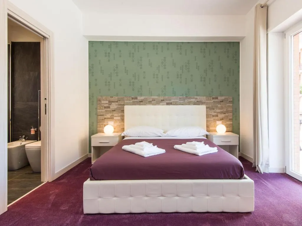 Guesthouse Park Pines, Roma, Italia
