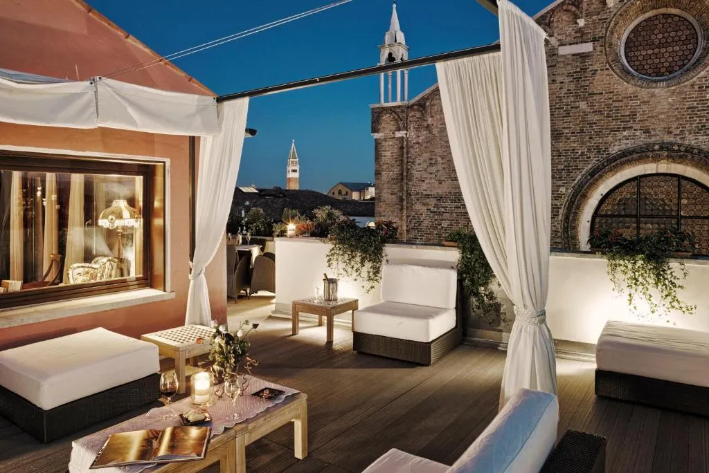 B&B Bloom Settimo Cielo, Venice, Italy