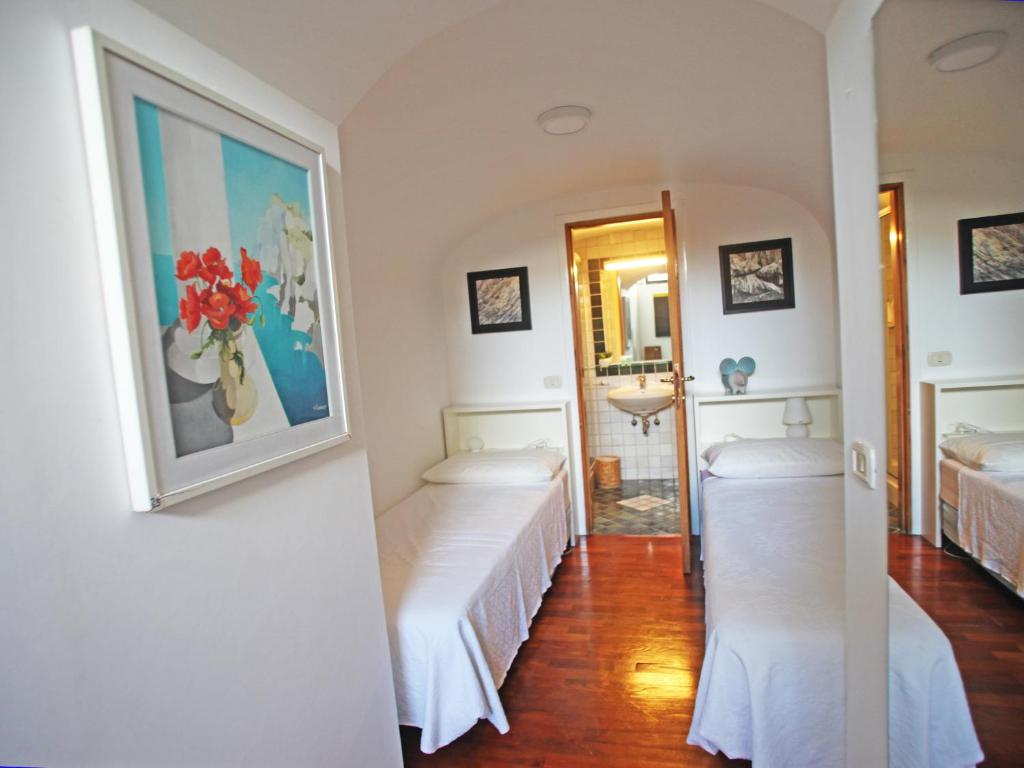 Quadruple Room with Bathroom
