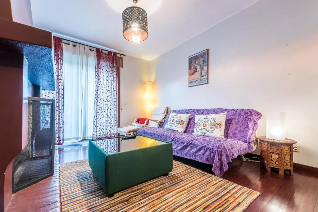 The Porto Concierge - Flying Leaves, Porto, Portugalia