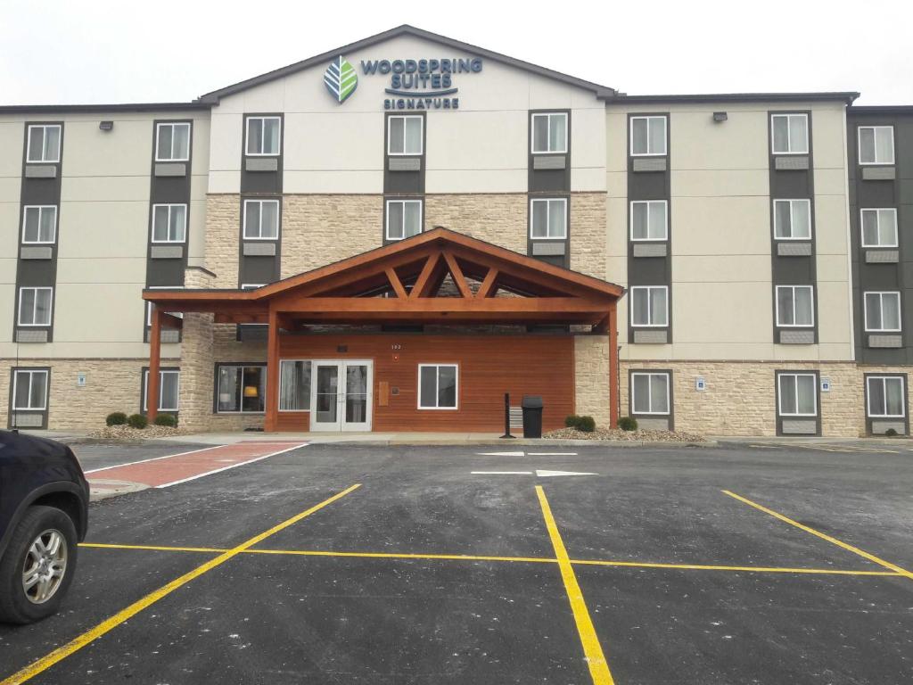 WoodSpring Suites Pittsburgh Cranberry