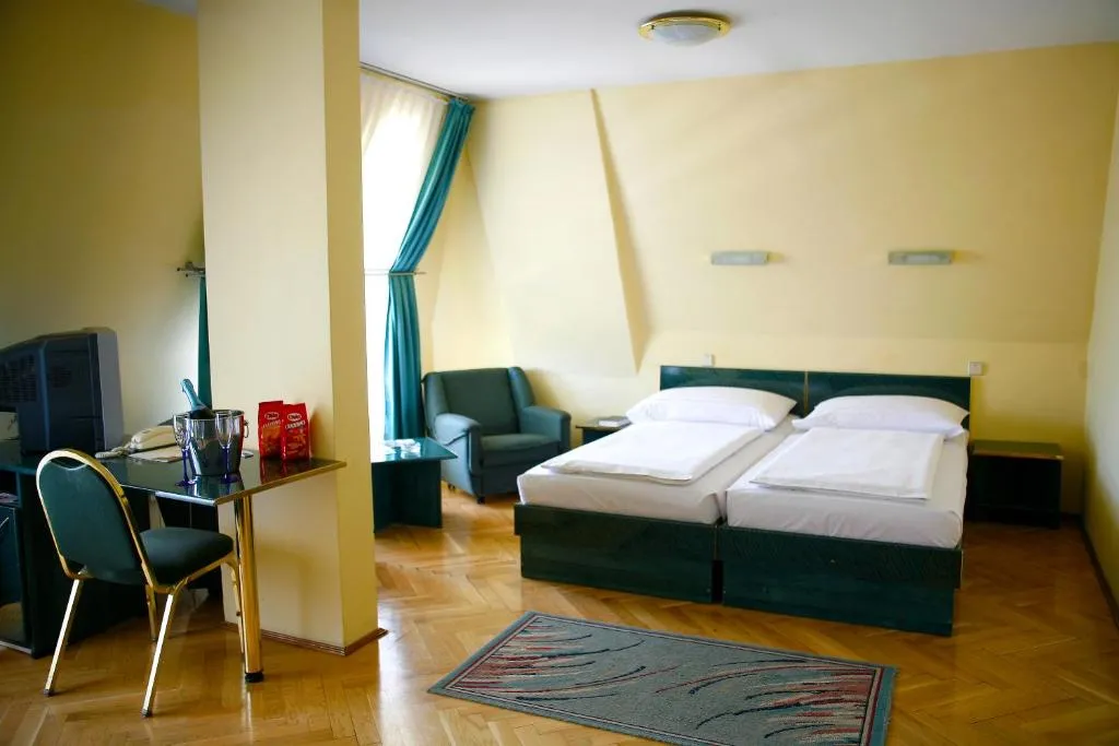 Hotel Bara Budapest, Budapest, Hungary