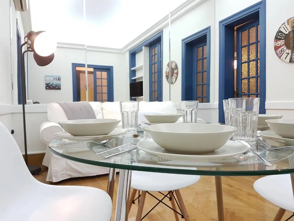 Errathens Aegean Apartment - Athens Center, 5 BD, 2 BATH, Athens, Greece