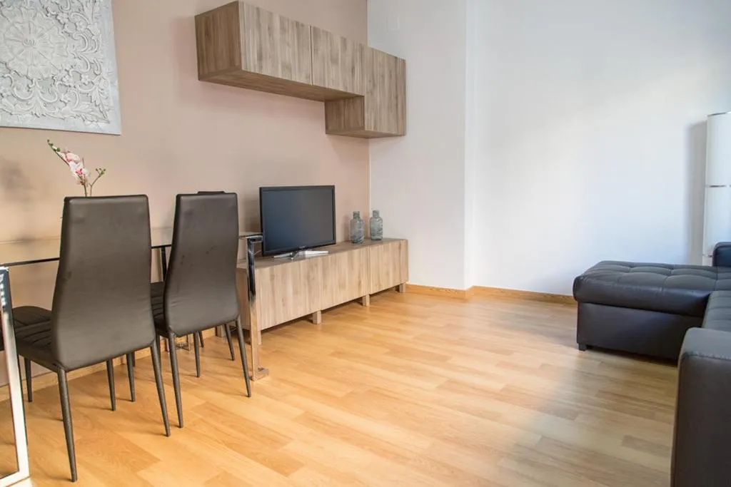 Nuevo apartamento Eursu centro, Malaga, Spain