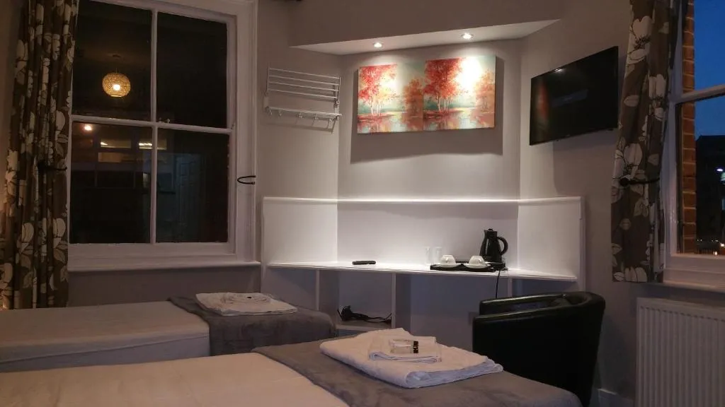 Ali Inn Oxford, College Corner, United Kingdom