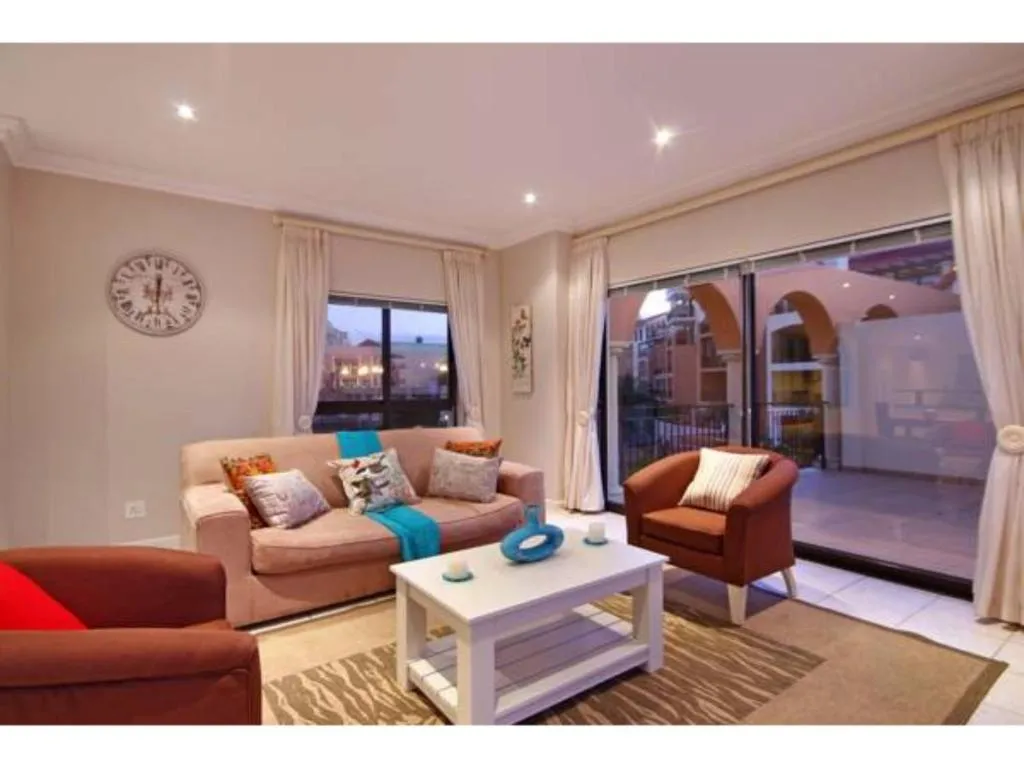 La Savina P2, Cape Town, South Africa