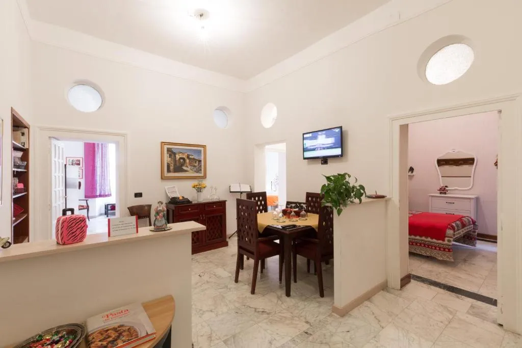 Simon's place, Roma, Italy