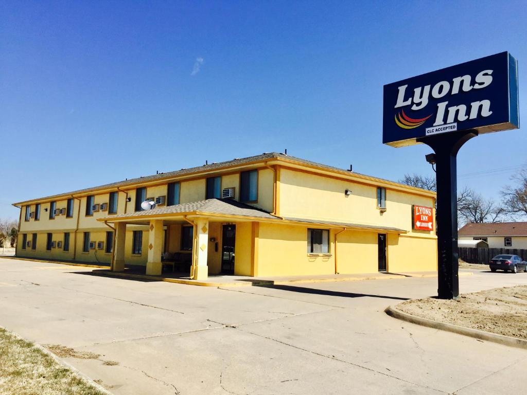 Lyons Inn