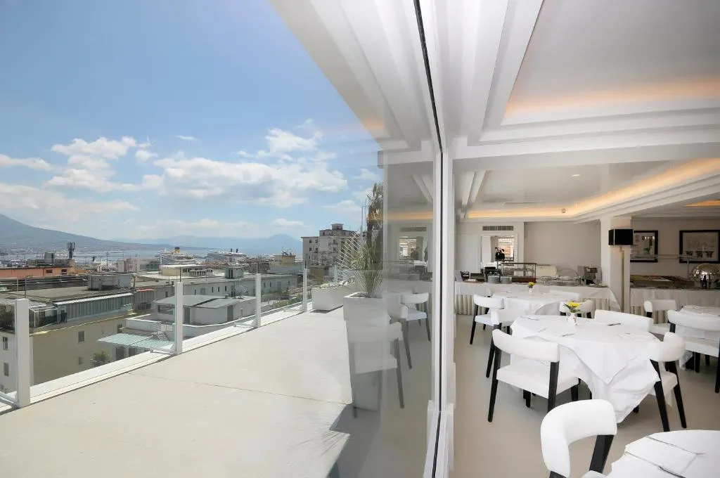 Grand Hotel Oriente, Napoli, Italia