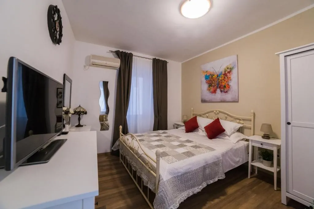 Archie Room, Split, Croatia