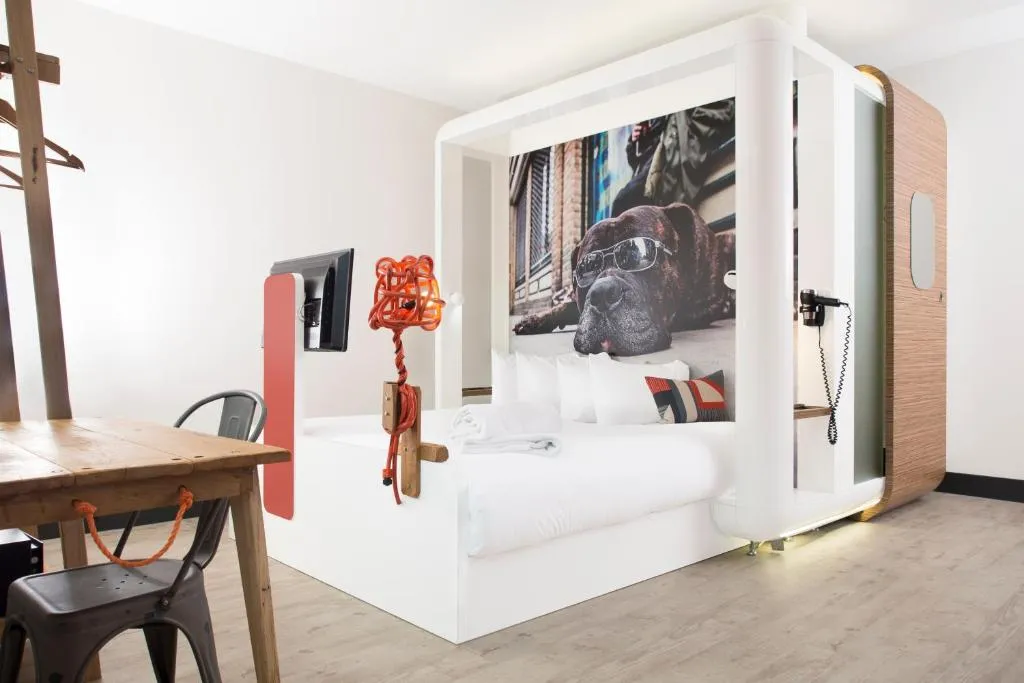 Qbic Hotel London City, London, United Kingdom