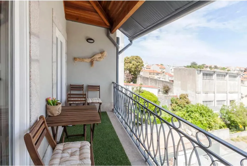 Boutique Rentals - Boho Chic Apartment, Porto, Portugal
