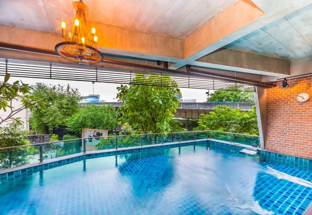 Rent V38, Bangkok, Thailand