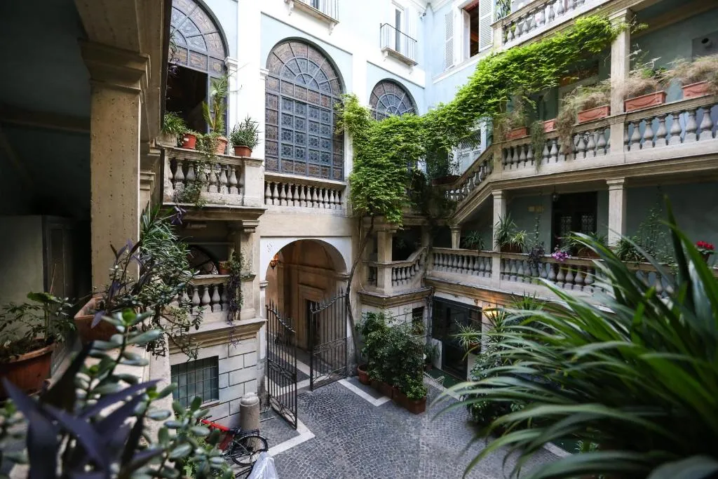 Palazzo Alibrandi House, Roma, Italia