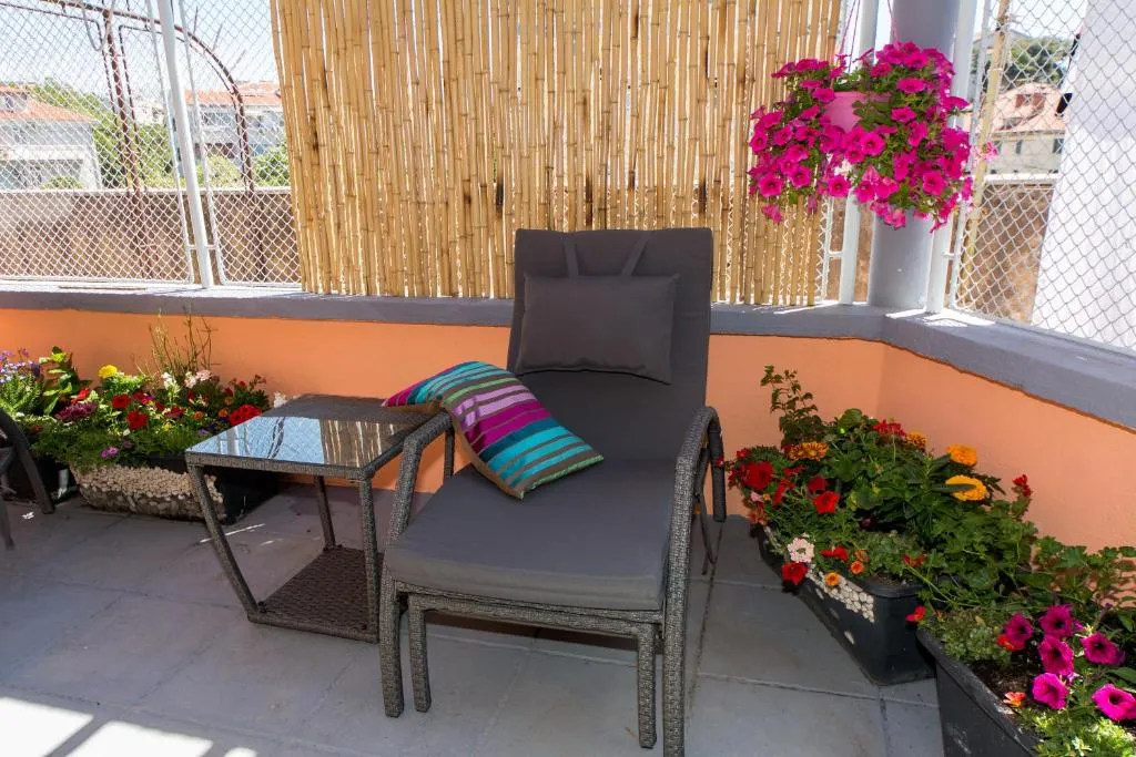 Studio apartment Agava with terrace near Old Town, Split, Croatia