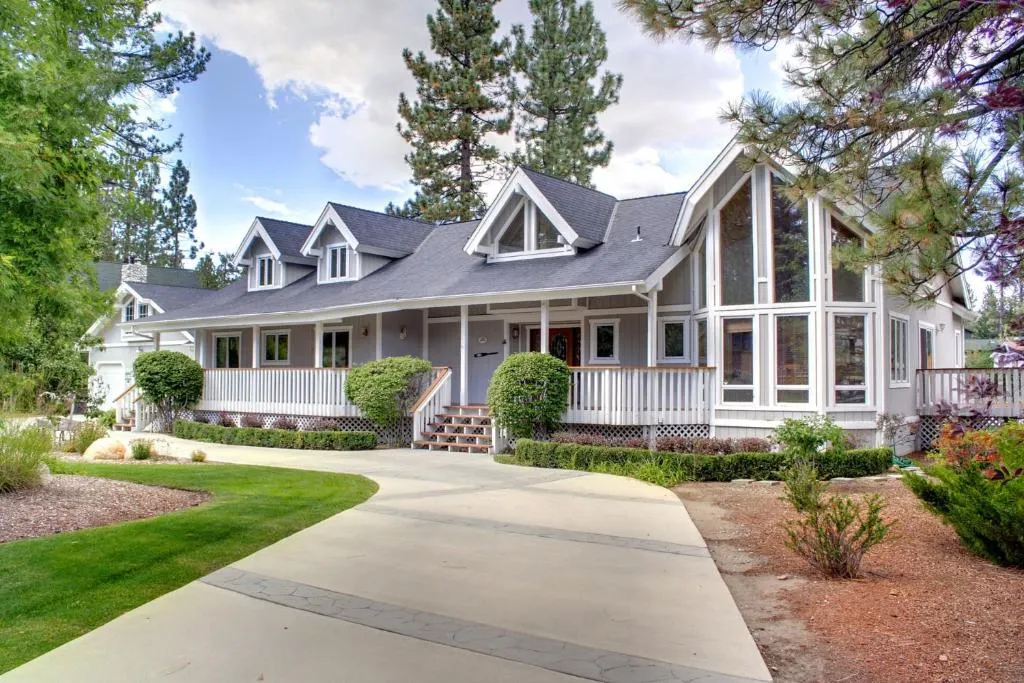 Lakefront on Mallard Bay, Big Bear Lake, Statele Unite ale Americii