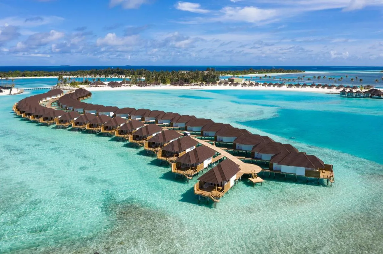 Olhuveli Beach & Spa Maldives, water villas