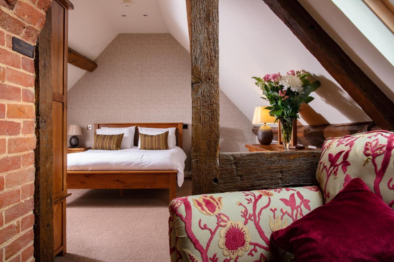 Broom Hall Inn Hotel | Where to stay in Stratford Upon Avon | things to do in stratford upon avon with kids