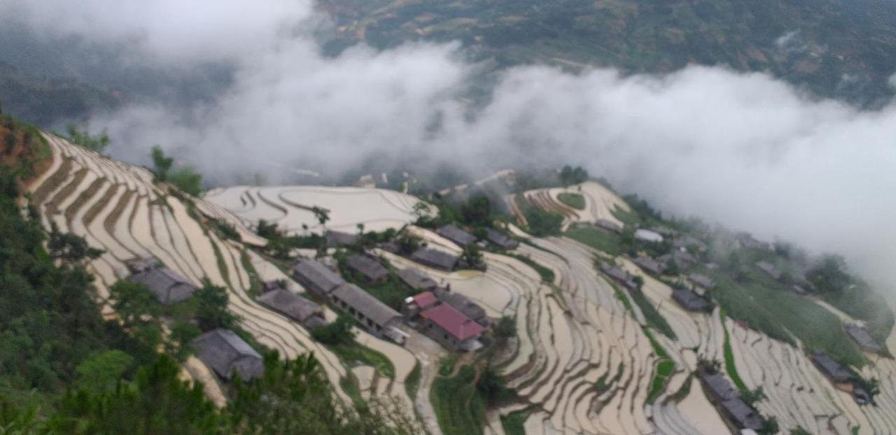 Kí sự Hoàng su phì phần 1- Chuẩn bị cho 1 chuyến đi trong phút mốt 6 View ruộng bậc thang bản Phùng từ Chí Tài Homestay. Source: Chí Tài Homestay
